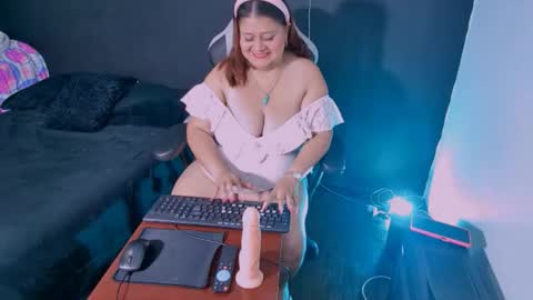 lizz_milf online show from 15, 9, 2025