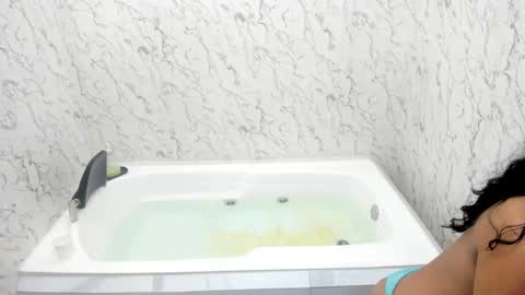 Snapshot of lizzakennedy chatting on 8, 11, 2025 Lizza online show from 8, 11, 2025