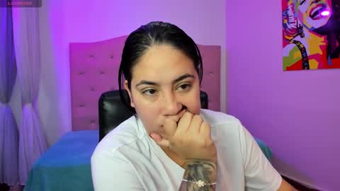 Snapshot of lizzaxs chatting on 13, 11, 2025 lizza online show from 13, 11, 2025