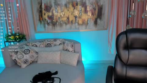 Lizzi  online show from 12, 2, 2025