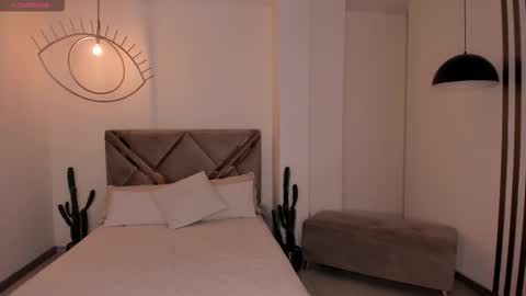 Lizzi  online show from 21, 3, 2026