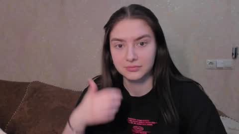 lizzi_muur online show from 2, 2, 2026