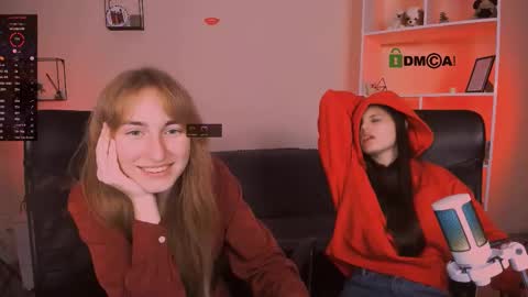 lizzie_boom online show from 10, 11, 2025