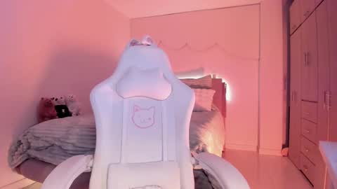 Kloe see you 28-11  to celebrate my birthday online show from 31, 10, 2025