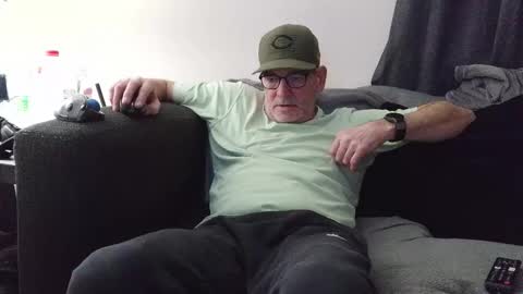 Snapshot of lngdickdaddy chatting on 30, 3, 2026 LongDick Daddy online show from 30, 3, 2026