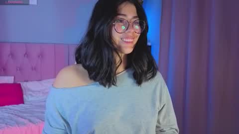 Snapshot of loaluxury chatting on 2, 10, 2025 Pamela online show from 2, 10, 2025