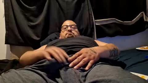 Snapshot of locolouie chatting on 20, 10, 2025 SeekingWaifu online show from 20, 10, 2025