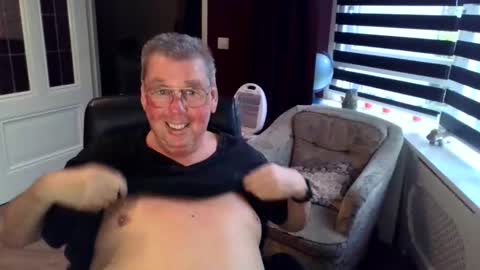 Snapshot of loebet chatting on 2, 11, 2025 Loebet online show from 2, 11, 2025