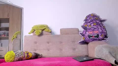 Snapshot of logan_drakex chatting on 19, 11, 2025 LOGAN DRAKE online show from 19, 11, 2025