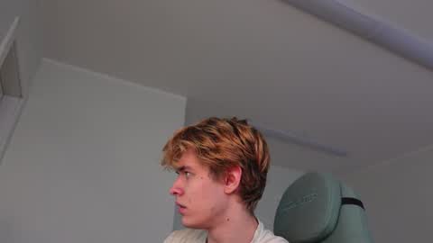 LOGAN FRASER online show from 15, 11, 2025