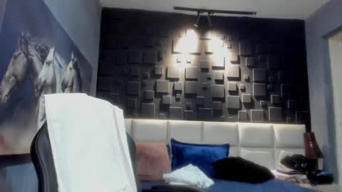 logan_varela online show from 7, 12, 2024