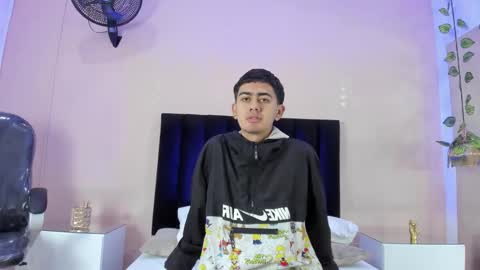 Snapshot of logan_wolf_ chatting on 16, 12, 2025 Logan online show from 16, 12, 2025