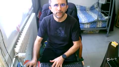 Snapshot of lokoum39 chatting on 28, 12, 2024 lokoum39 online show from 28, 12, 2024