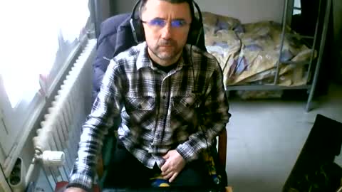 Snapshot of lokoum39 chatting on 10, 2, 2025 lokoum39 online show from 10, 2, 2025