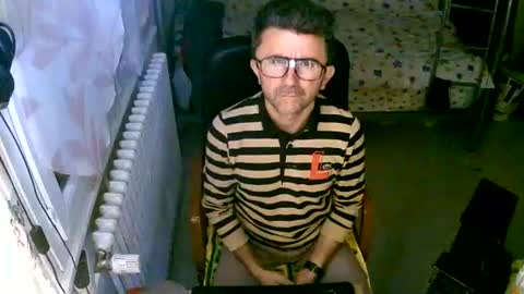 Snapshot of lokoum39 chatting on 4, 11, 2025 lokoum39 online show from 4, 11, 2025