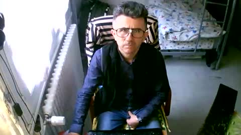 Snapshot of lokoum39 chatting on 9, 11, 2025 lokoum39 online show from 9, 11, 2025