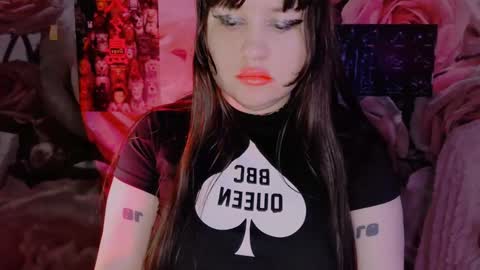 Snapshot of lola_chi chatting on 2, 2, 2025 Lola Chi online show from 2, 2, 2025