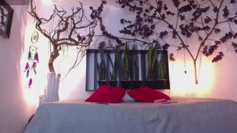 lola_foox online show from 15, 9, 2025