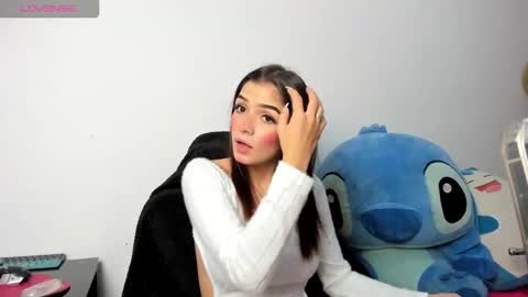 Snapshot of lola_kamila chatting on 12, 1, 2026 Lola Kamila online show from 12, 1, 2026