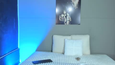 lola red online show from 6, 3, 2026