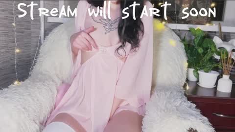 Adelia online show from 15, 10, 2025