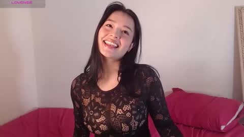 Snapshot of lola_sweeet18 chatting on 28, 9, 2025 lola_sweeet18 online show from 28, 9, 2025