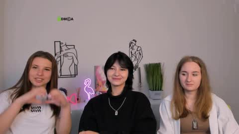 Lola online show from 23, 9, 2025