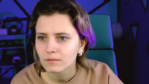 Snapshot of lolaasmus chatting on 14, 12, 2024 I consider myself the god Loki but life just calls me LOL online show from 14, 12, 2024