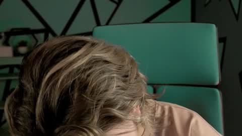 Snapshot of lolaasmus chatting on 14, 12, 2024 I consider myself the god Loki but life just calls me LOL online show from 14, 12, 2024