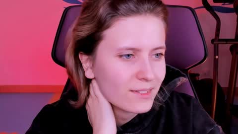 Snapshot of lolaasmus chatting on 15, 12, 2024 I consider myself the god Loki but life just calls me LOL online show from 15, 12, 2024