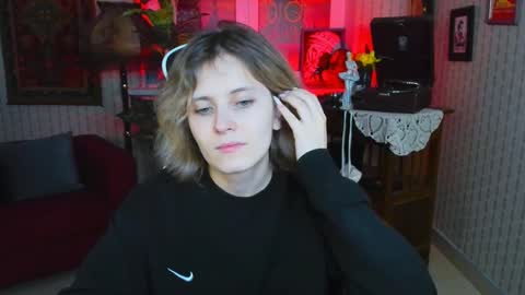 Snapshot of lolaasmus chatting on 30, 12, 2024 I consider myself the god Loki but life just calls me LOL online show from 30, 12, 2024