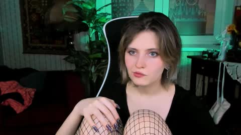 Snapshot of lolaasmus chatting on 10, 1, 2025 I consider myself the god Loki but life just calls me LOL online show from 10, 1, 2025