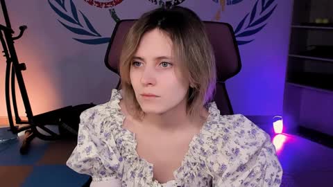 Snapshot of lolaasmus chatting on 22, 1, 2025 I consider myself the god Loki but life just calls me LOL online show from 22, 1, 2025