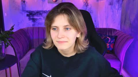 Snapshot of lolaasmus chatting on 5, 2, 2025 I consider myself the god Loki but life just calls me LOL online show from 5, 2, 2025