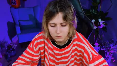 Snapshot of lolaasmus chatting on 14, 2, 2025 I consider myself the god Loki but life just calls me LOL online show from 14, 2, 2025