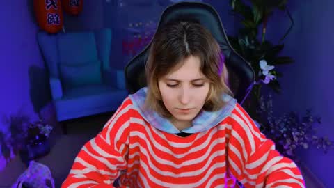 Snapshot of lolaasmus chatting on 14, 2, 2025 I consider myself the god Loki but life just calls me LOL online show from 14, 2, 2025