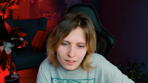 Snapshot of lolaasmus chatting on 21, 2, 2025 I consider myself the god Loki but life just calls me LOL online show from 21, 2, 2025