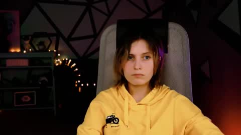 Snapshot of lolaasmus chatting on 28, 2, 2025 I consider myself the god Loki but life just calls me LOL online show from 28, 2, 2025