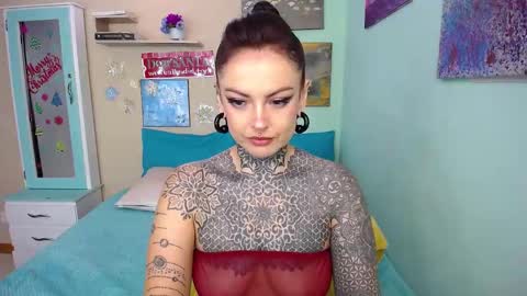 Snapshot of lolabrouse__ chatting on 23, 12, 2024 Lola online show from 23, 12, 2024