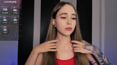 Snapshot of lolabunnyz chatting on 29, 12, 2024 Lola3 online show from 29, 12, 2024