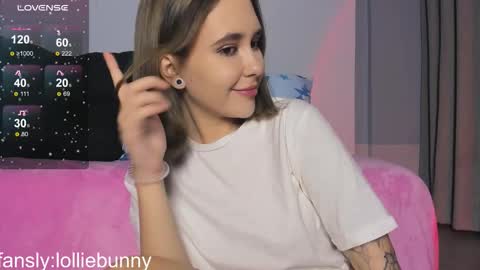 Lola3 online show from 10, 10, 2025