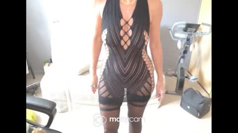 Snapshot of lolacharly chatting on 4, 10, 2025 z1cpl38 online show from 4, 10, 2025