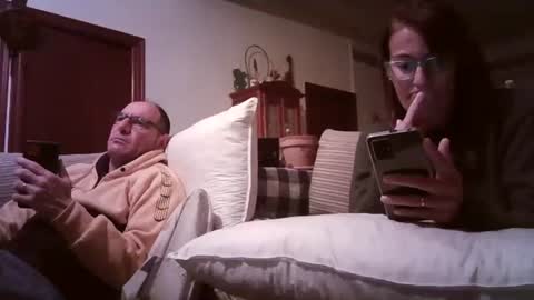 LOLA HUESO y ERIC online show from 26, 2, 2025