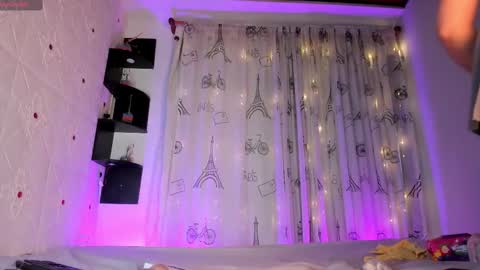 Lola online show from 4, 2, 2026