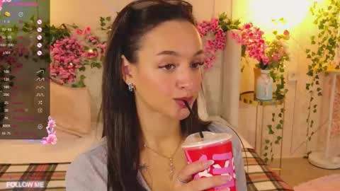 Lolly online show from 14, 10, 2025