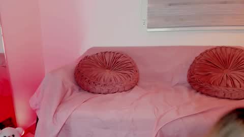 Lolly online show from 8, 3, 2026