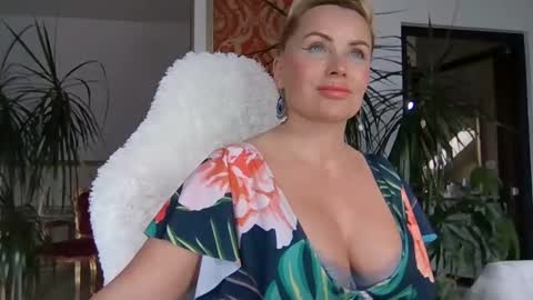 Roxy online show from 7, 2, 2025