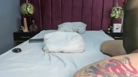 Loly online show from 6, 3, 2025