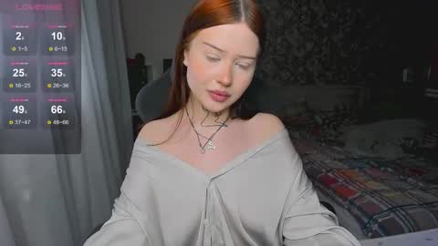 Snapshot of lonalye chatting on 21, 12, 2025 lona online show from 21, 12, 2025