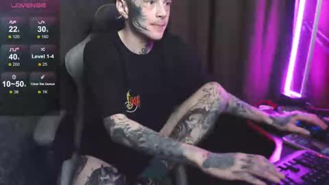 Snapshot of lone1ycrystal chatting on 10, 1, 2025 Chris online show from 10, 1, 2025